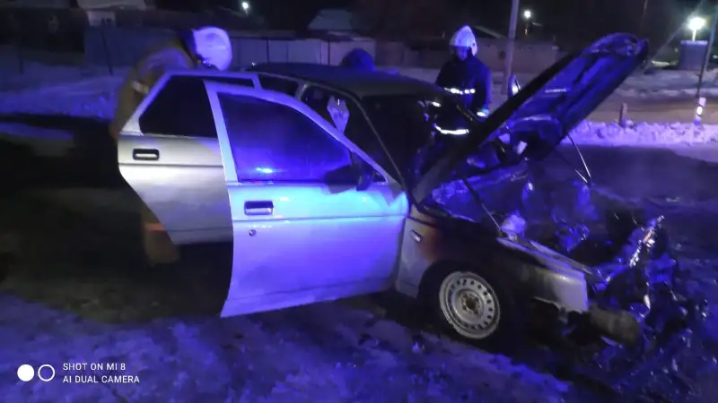 Оралда автокөлік өртеніп, күйік шалған ер адам ауруханаға жеткізілді
