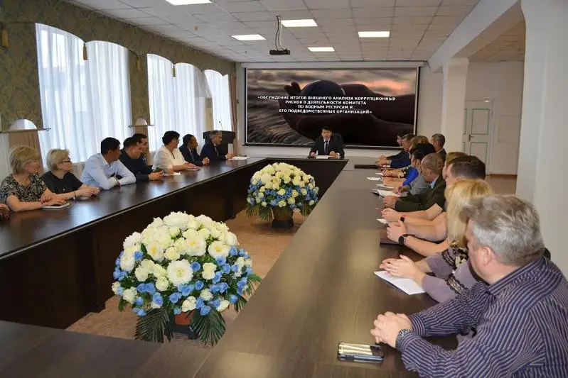 СҚО-да «ҚазСуШар» РМК филиалы директоры қызметкерлерінің сыйақысын алып келген