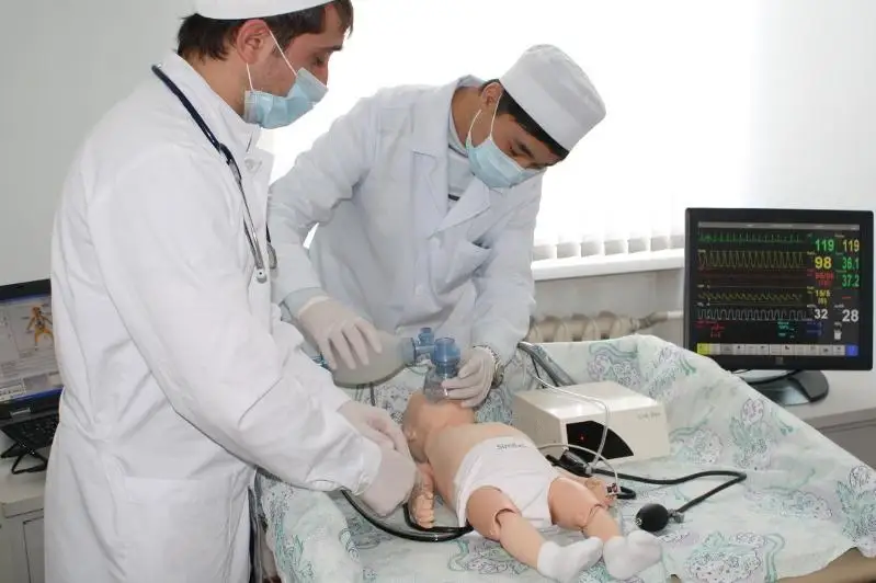 Qaraǵandyda medıtsına ýnıversıtetiniń stýdentterine jataqhana salynyp jatyr