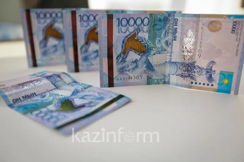 Prezıdent tártip saqshylarynyń eńbekaqysyn 30 paıyzǵa kóterýdi tapsyrdy