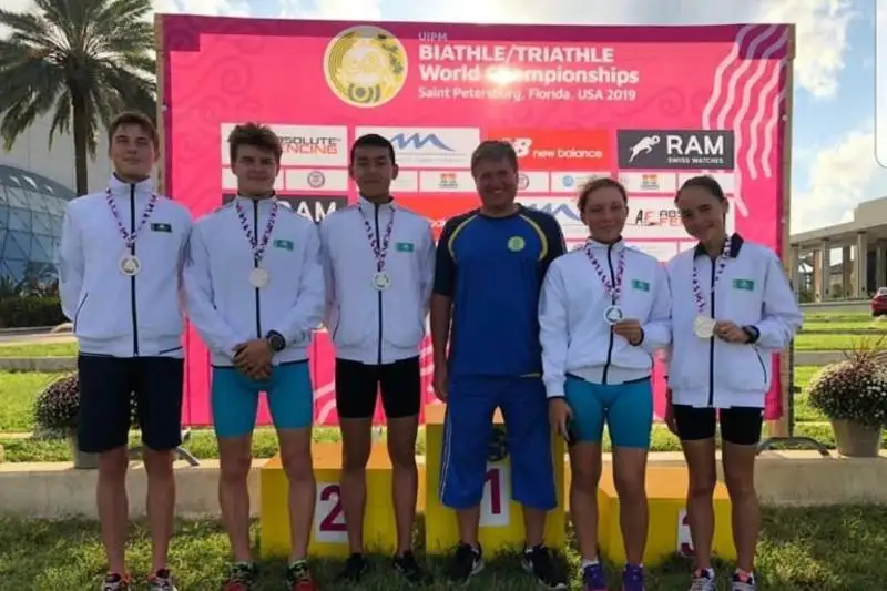 Aqmolalyq sportshylar bıatl jáne trıatldan álem chempıony atandy