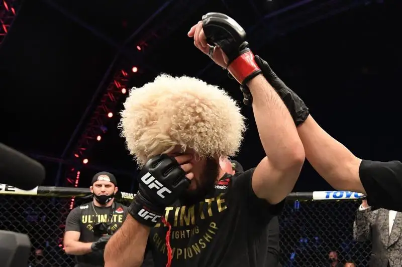 «Anamnyń qalaýy edi» – Habıb Nurmagomedov sporttan ketti