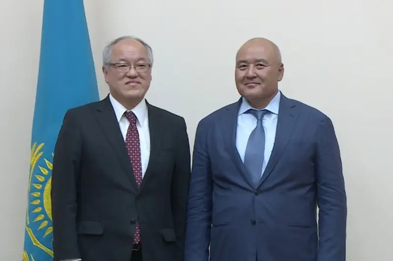 Ómirzaq Shókeev Japonııa Elshisin qabyldady