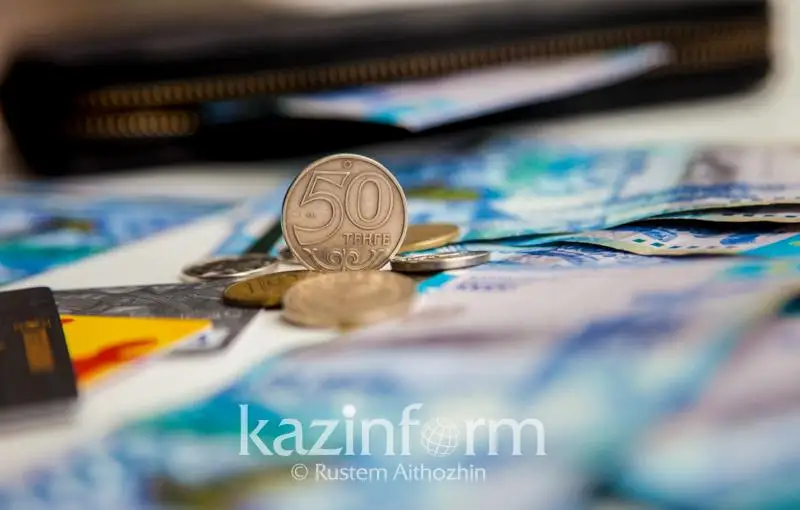 Elorda mektepteriniń barlyq qyzmetkeriniń jalaqysyn kóterý kerek - kásipodaq