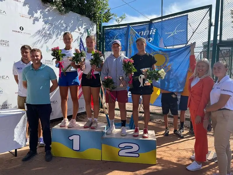 Қазақстандық жас теннисшілер Украинада өткен жарыста чемпион атанды