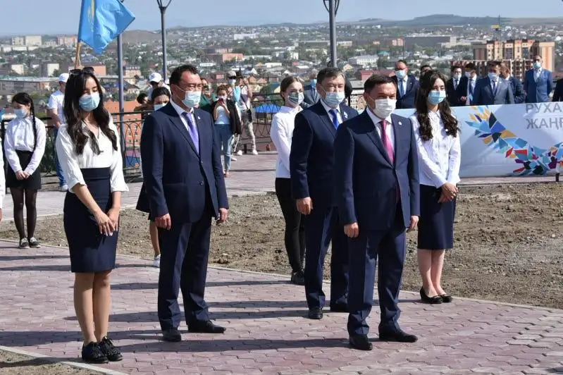 Konstıtýtsııa kúni qarsańynda Kókshetaýda patrıottyq aktsııasy ótti