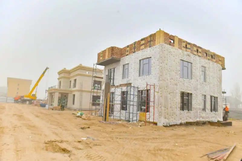 Детские площадки на крышах десяти многоэтажек появятся в Туркестане