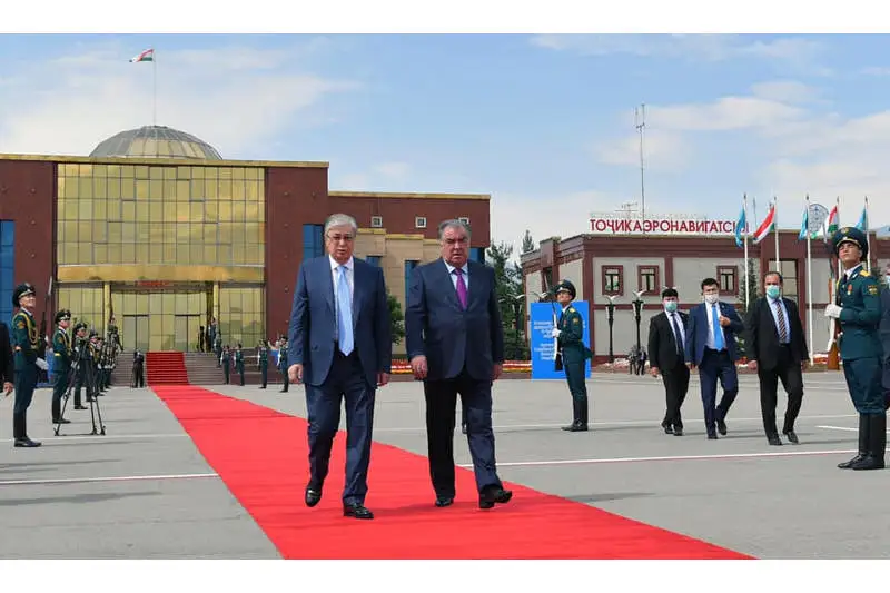 Memleket basshysynyń Tájikstanǵa jasaǵan eki kúndik resmı sapary tabysty ótti