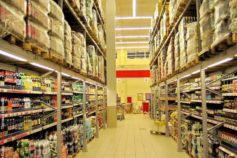 Nur-Sultanda saýda jelilerine azyq-túlik satyp alý úshin bólinetin soma kóbeıedi