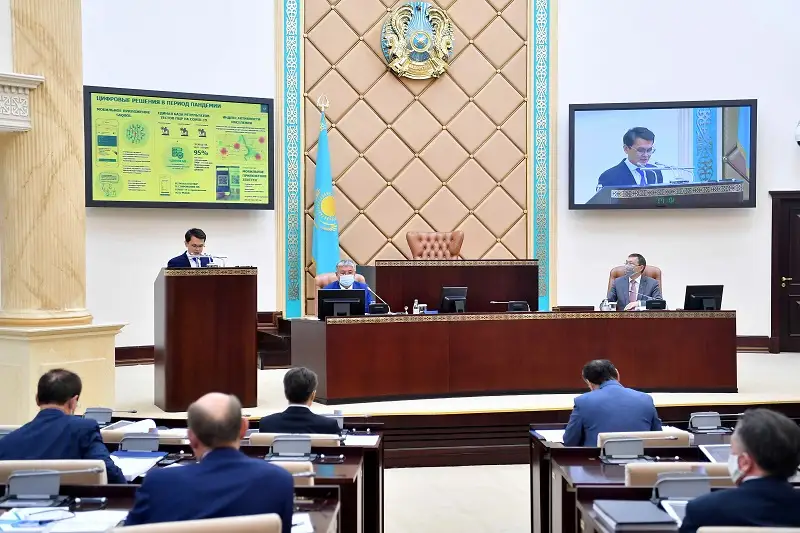 Senatorlar tsıfrlandyrýdyń problemalary men kemshilikterin aıtty