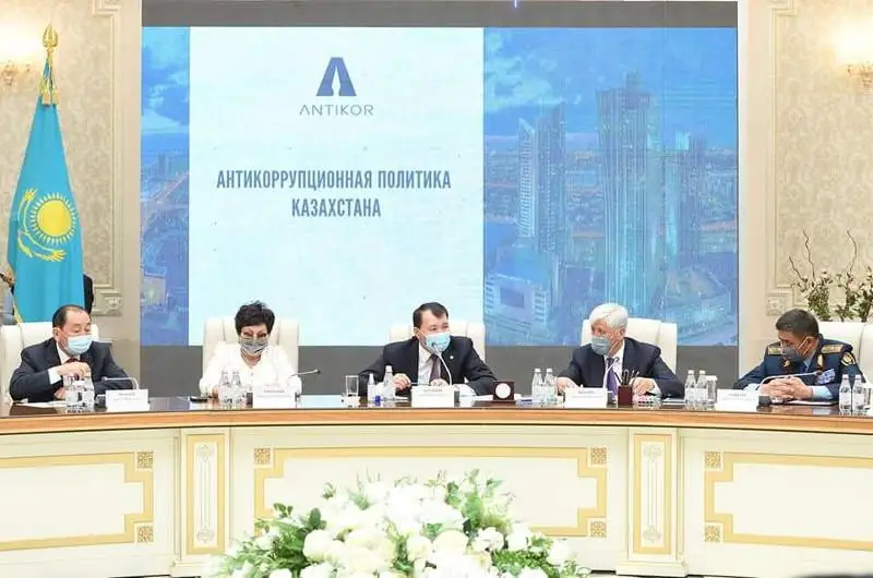 Alık Shpekbaev: Qoǵam belsendi aralaspasa, sybaılas jemqorlyqty joıý múmkin emes