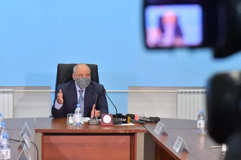 Өмірзақ Шөкеев Кентау тұрғындарымен кездесті