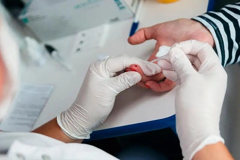 Qazaqstanda jyl saıyn halyqtyń 13%-y AITV testinen ótedi