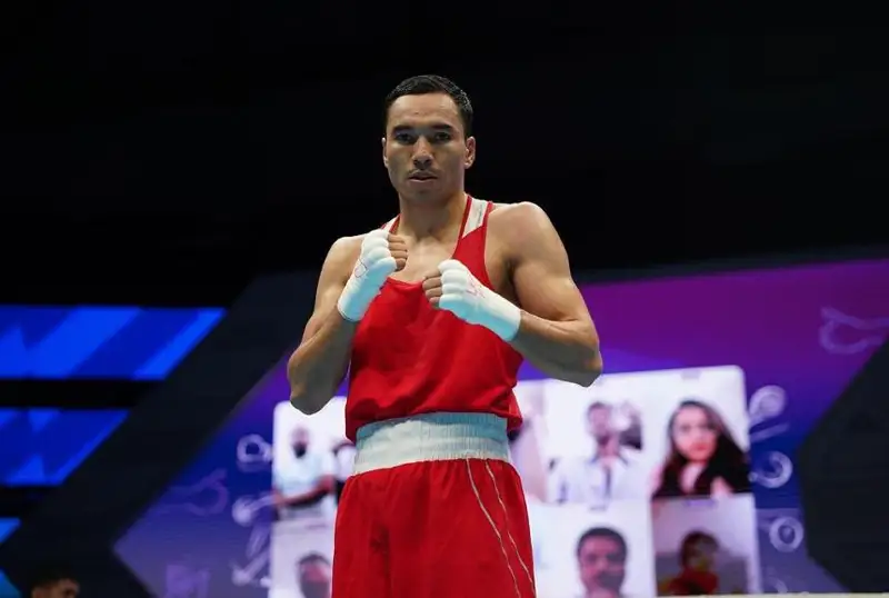 Боксер из Казахстана победил «бесстрашного нокаутера» на ЧМ в Ташкенте