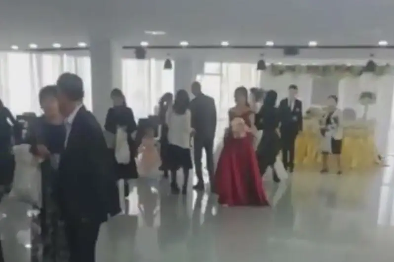 Elorda polıtsııasy sáni men saltanaty kelisken toıdyń ótýine tosqaýyl qoıdy