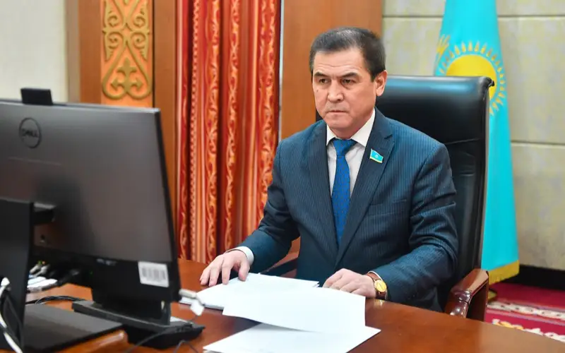 Нурлан Бекназаров