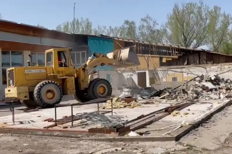 Almatyda zańsyz salynǵan iri kólik jýý nysany súrildi