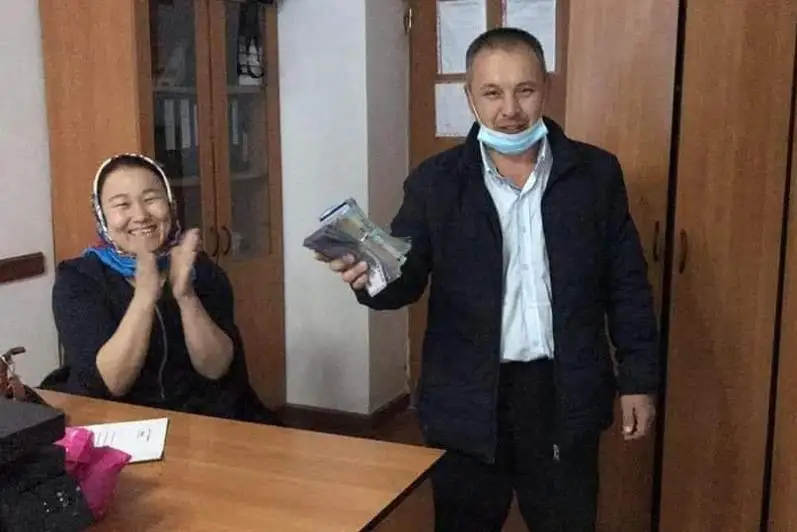 Mańǵystaýda 4 mln teńge joǵaltqan jolaýshy aqshasyn tapty