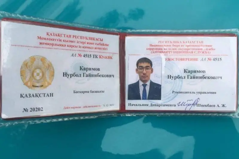 Jalǵan qujatpen antıkor qyzmetkerimin dep tanystyrǵan azamat halyqtan keshirim surady