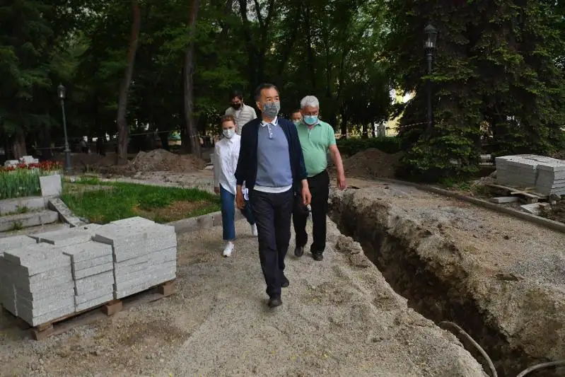 Bıyl Almatyda 172 shaqyrym taý soqpaǵy abattandyrylady