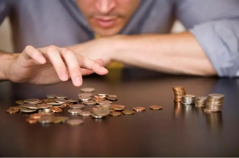 Alıment tólemeı júrgen er adam 3 jylǵa qamalýy múmkin