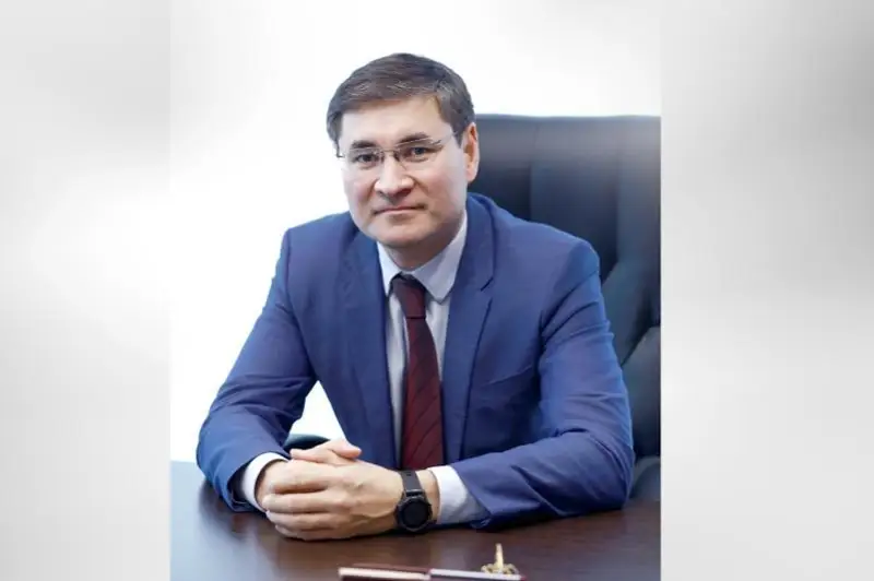 Kemelbek Oıshybaev: Pandemııa kezinde jalǵan aqparattyń saldary qandaı bolatynyn kórdik