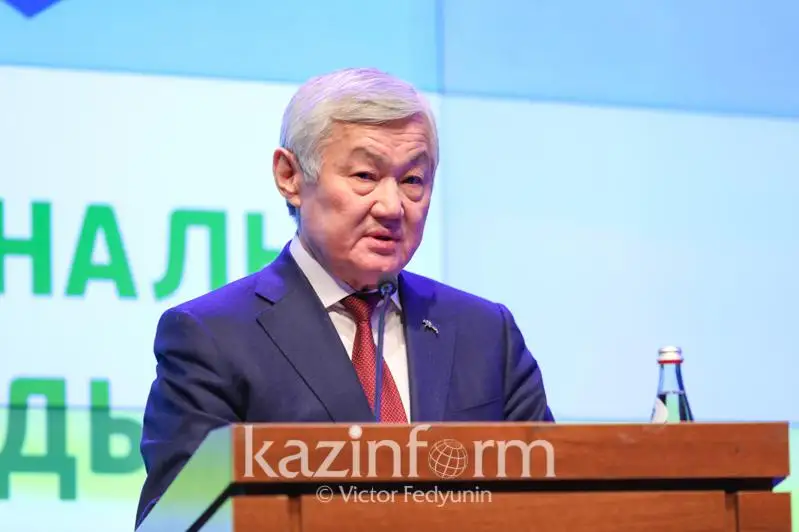 Mindetti áleýmettik medıtsınalyq saqtandyrýdy engizýde esh kedergi joq- Berdibek Saparbaev