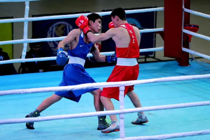 Бокстан Қазақстан чемпионатының екінші күні қалай өтті