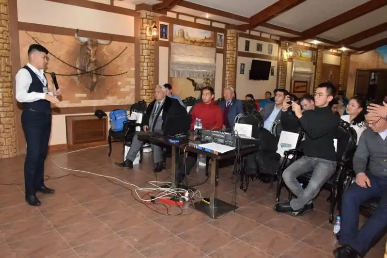 «Turkistan media talks: BAQ jáne transformatsııa» semınar-tımbıldıngi ótti