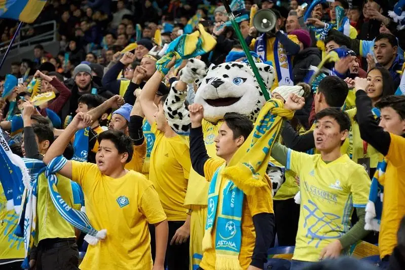 «Astana» - «Manchester ıÝnaıted» kezdesýi: elordalyq jankúıerler stadıon bolyp án shyrqamaq