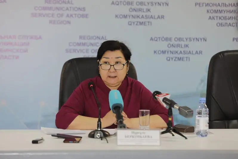 Aqtóbe oblysynda karantın kúsheıtile me: Bas sanıtarlyq dárigerdiń jaýaby