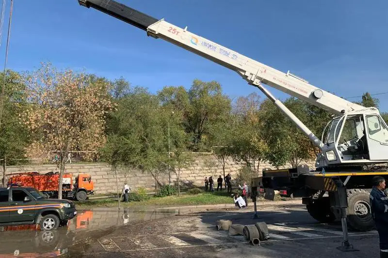 Алматыда жарылған жылу құбыры қашан жөнделеді