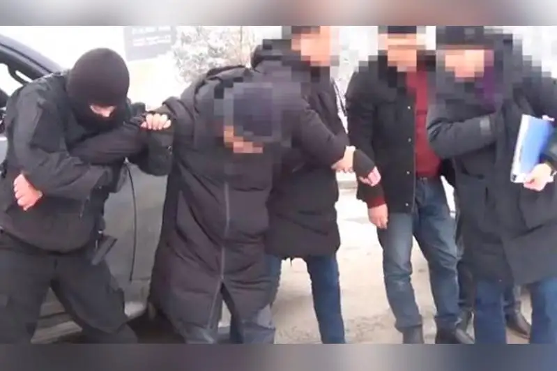 Aýyr atletıkadan olımpıadalyq daıarlaý ortalyǵynyń basshysy paramen ustaldy
