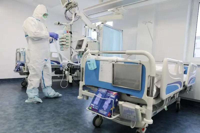 Ózbekstanda ınfektsııanyń órshýine baılanysty COVID ortalyqtary ashylýda