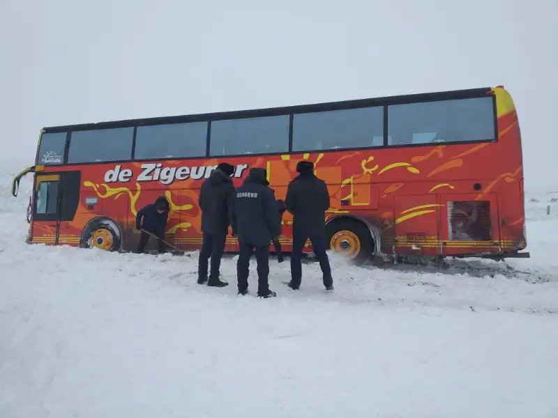Aqmola oblysynda jolda qalǵan 64sheteldik jolaýshy qutqaryldy