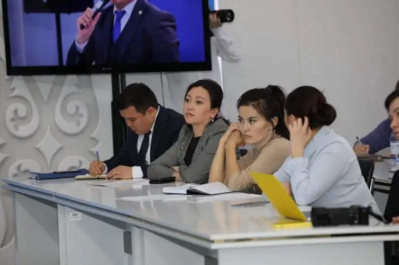 Shymkentke  jańadan qosylǵan 41 eldi mekenniń jaǵdaıymen tanysyp shyqtym - Erlan Aıtahanov