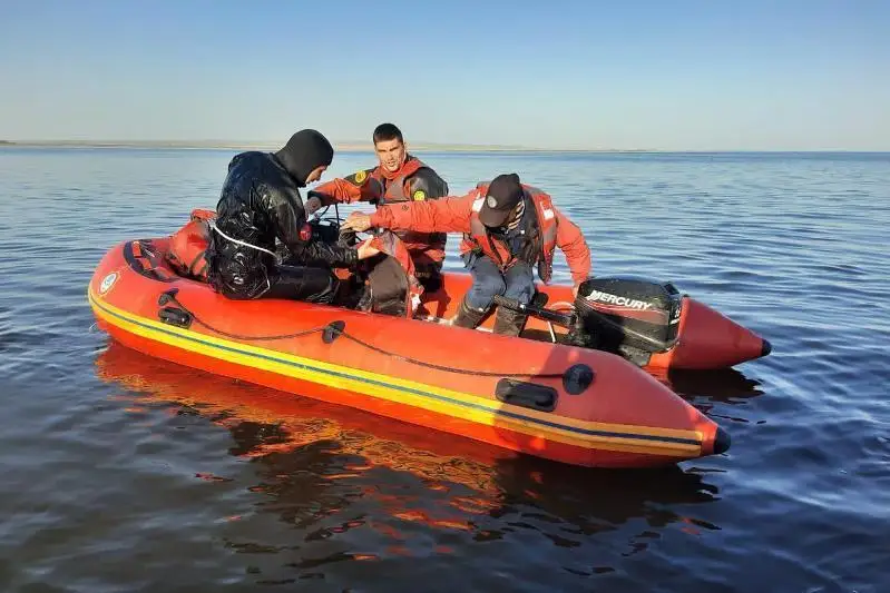 Qyzylordada 15 jastaǵy jasóspirim kanalǵa sýǵa batyp ketti