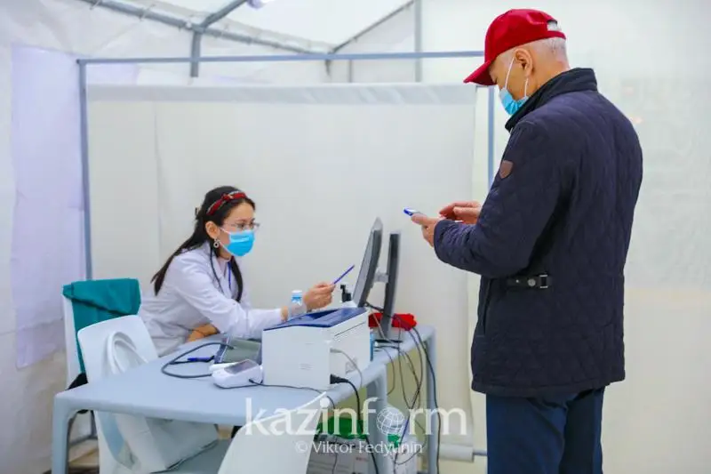 Koronavırýs: Túrkistan oblysynda 137 myńnan asa adam vaktsına saldyrdy