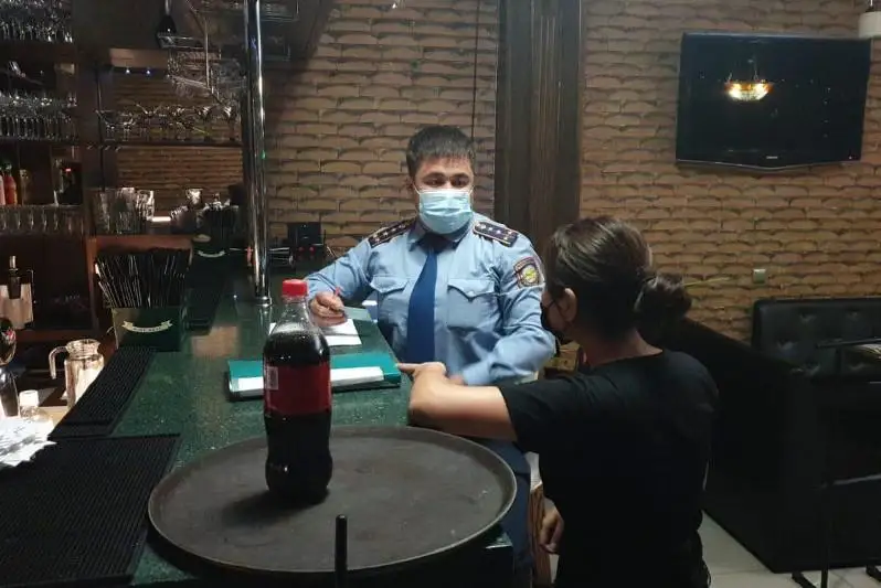 Mereke kúni astanada 10 kafe-bar karantın rejımin buzǵan