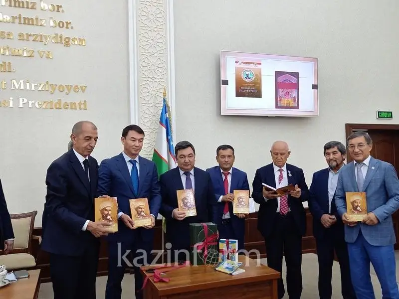 Túrki akademııasy Tashkentte Álisher Naýaı eńbekterin tanystyrdy