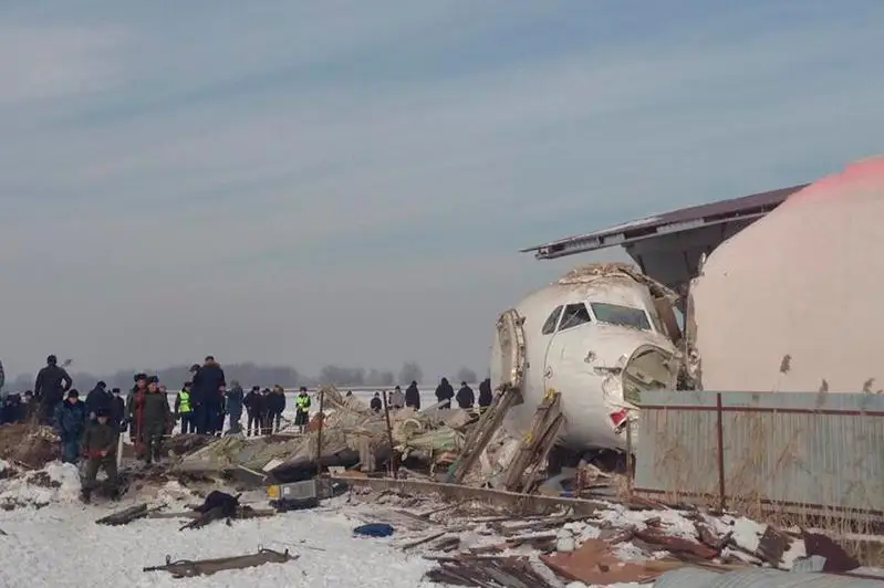 Ұшақ апатында қаза тапқан 12 адамның аты-жөні белгілі болды