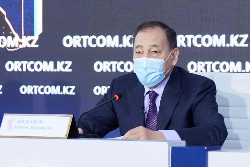 Karantın rejımin buzǵan bes adamǵa 87 myń teńge aıyppul salyndy