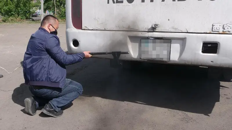 Petropavlda aýany lastaǵan qoǵamdyq kólikterge aıyppul salyndy