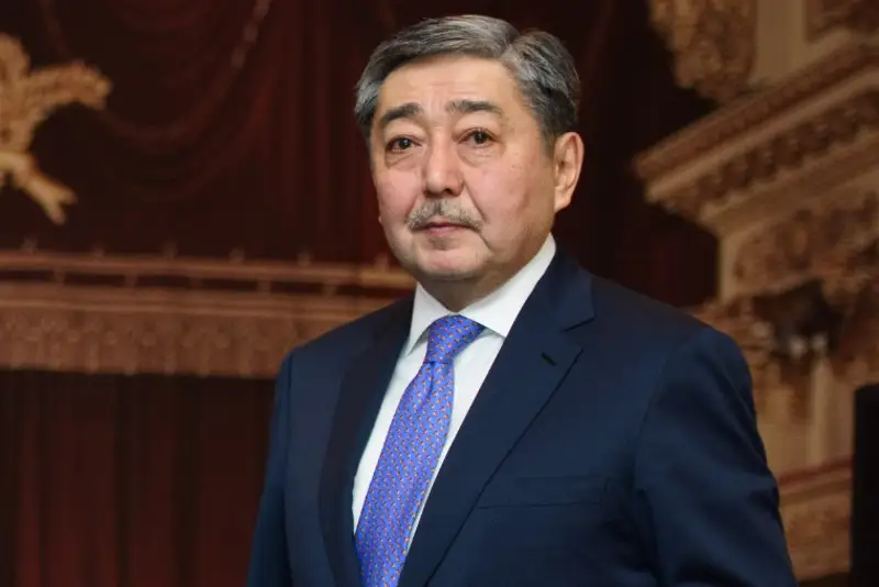 Esetjan Qosybaev: Bizdiń kınematografqa revolıýtsııa emes, evolıýtsııa kerek