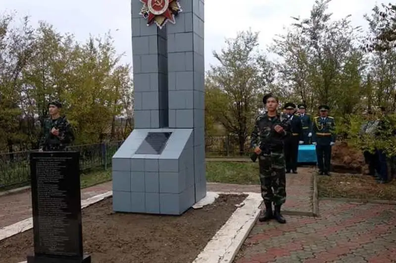БҚО-да соғыс кезінде қаза тапқан 15 жауынгердің сүйегі қайта жерленді