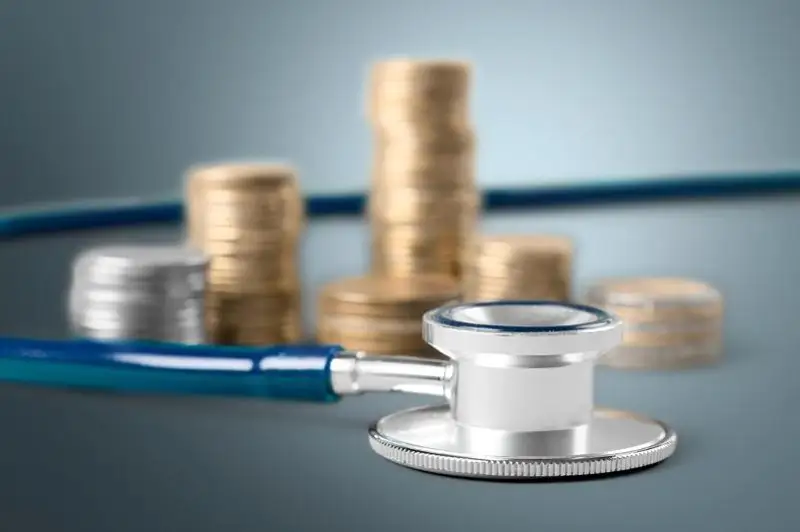 Түркістанда аурухананың бұрынғы бас дәрігері 38 млн теңге жымқырған