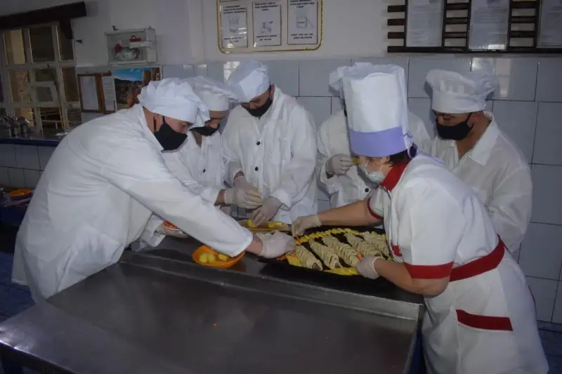 Рыбу по-царски и стейки учат готовить осужденных в Акмолинской области
