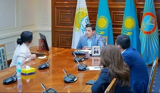 Altaı Kólginov elordalyqtardyń muń-muqtajyn tyńdady