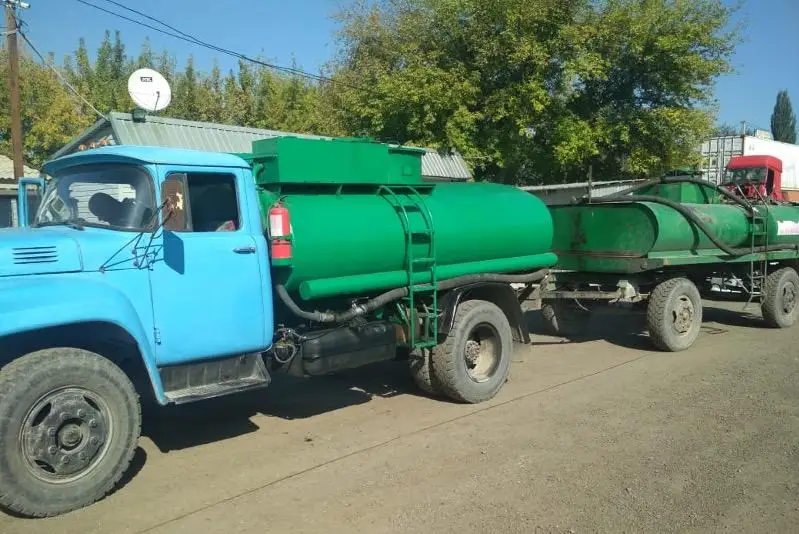 13,5 tonna dızel otynyn  zańsyz tasymaldaǵan júrgizýshi ustaldy