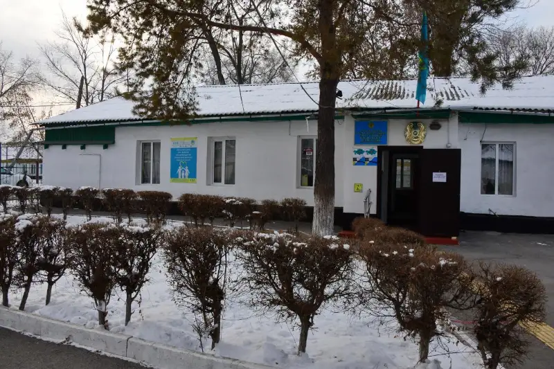 Almatyda keler jyly 8 jańa mektep salynady